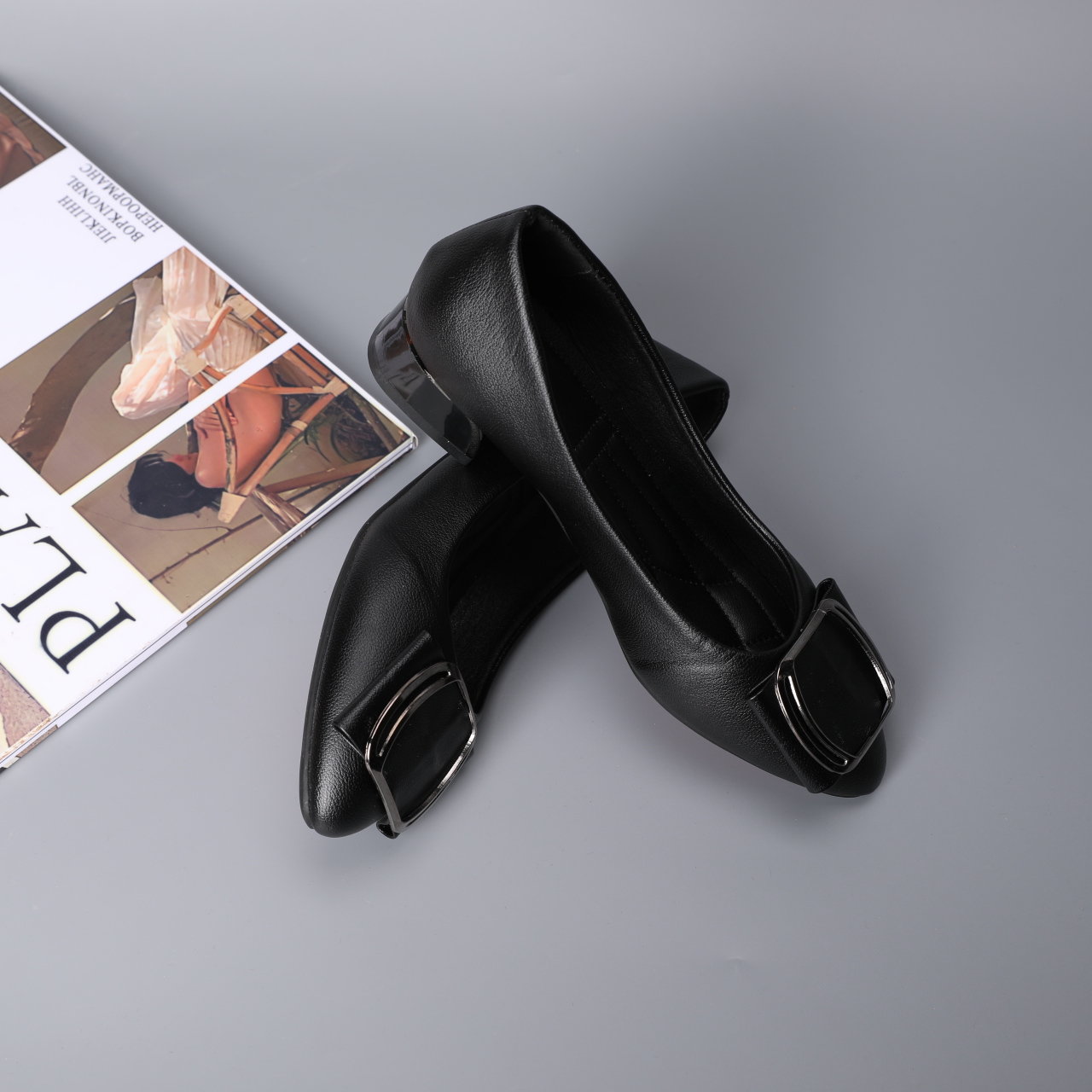 5536-Women's Spring New Fashion Pointed Toe Cover Thickened Sole Large Size for Parties and Office Women's Light Metal Buckle Casual Fashion