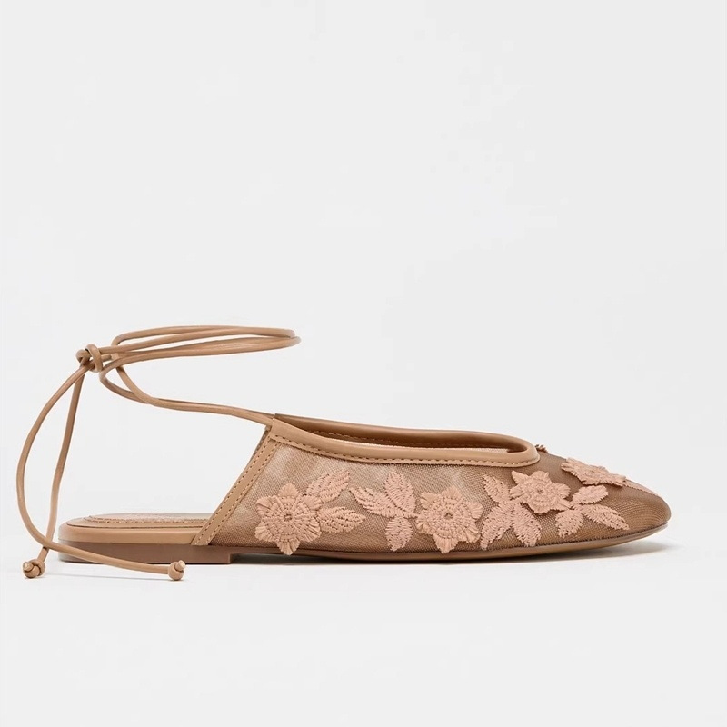 Designer Stylish Fashion Ballet Flat Embroidery Lace Up Shoes Woman Mesh Hollow Outs Mary Jane Shoes Loafers Beach Walking Shoes Women Sandals