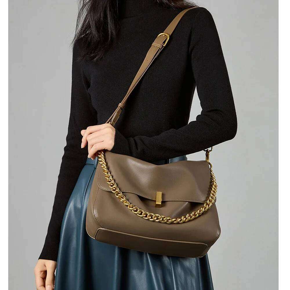 2025 Women's Split Cowhide Large Crossbody Bag Stylish Chain Strap Shoulder Purse Spacious Work Tote For Daily Commute