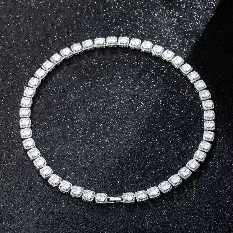 Elegant Male Fashion Statement Premium 925 Sterling Silver Bezel Set Curb Necklace