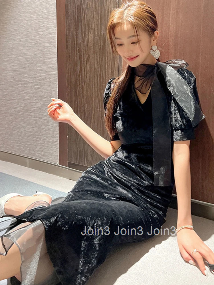 Spring Autumn Fashion Casual Velvet Black V-Neck Mermaid Dress Women Clothes Elegant Vintage Puff Sleeve Slim Midi Party Vestido