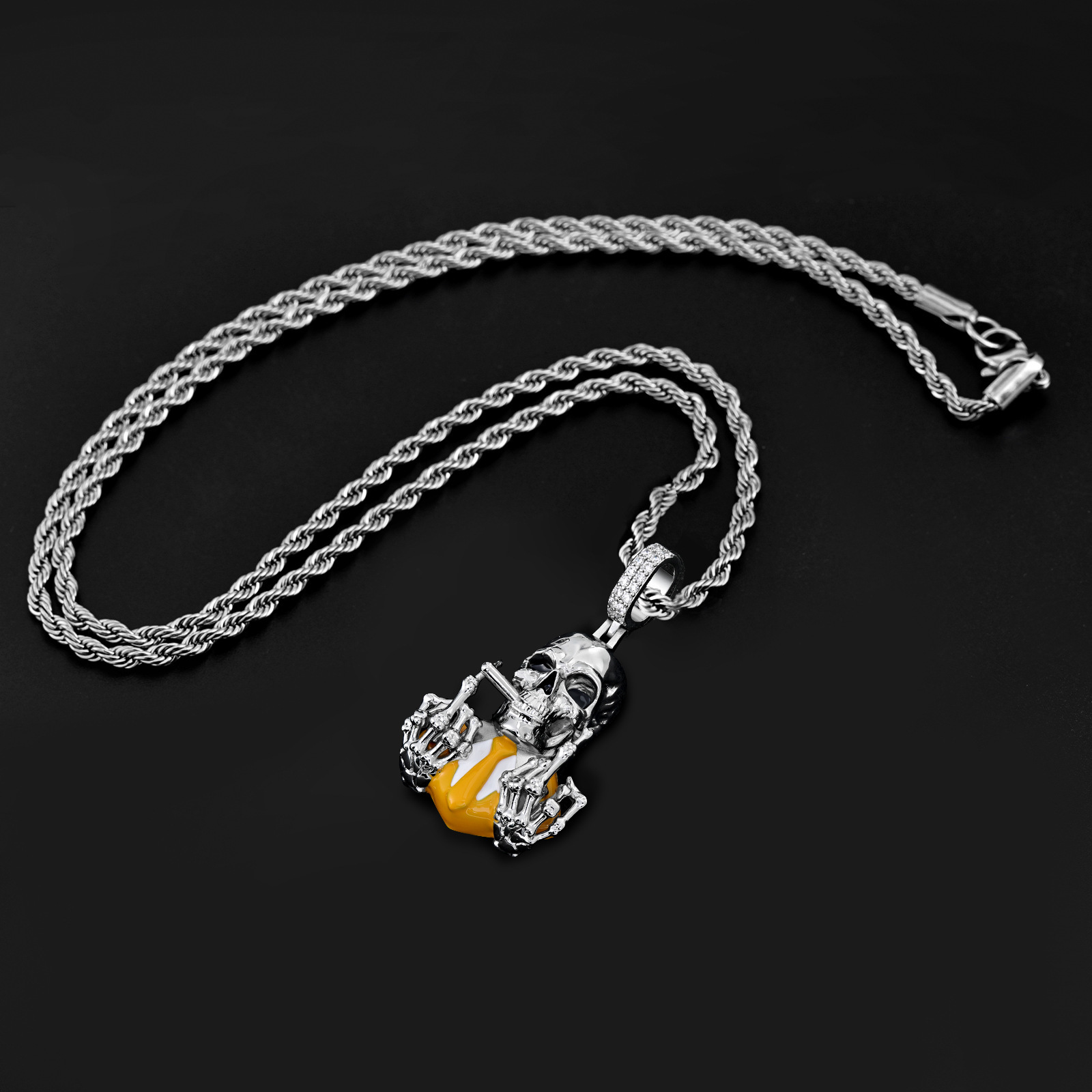 Luxury Moissanite druzy jewelry Skull Pendant Hip Hop Necklace for Men Niche Design with High-End Aesthetic