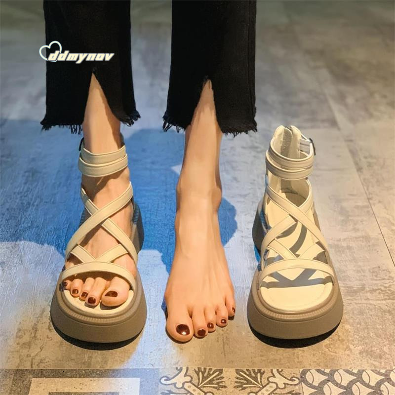 2024 Summer New Niche Design Hollow Thick Sole Open Toe Casual Sandals Fashion Flat Roman Shoes for Women ddmynov