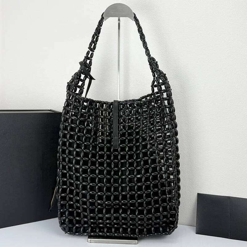 High Quality Women's Tote Handmade Retro Wooden Bead Woven Handbag Fashionable Armpit Bag 2025 New Model with Small Wallet