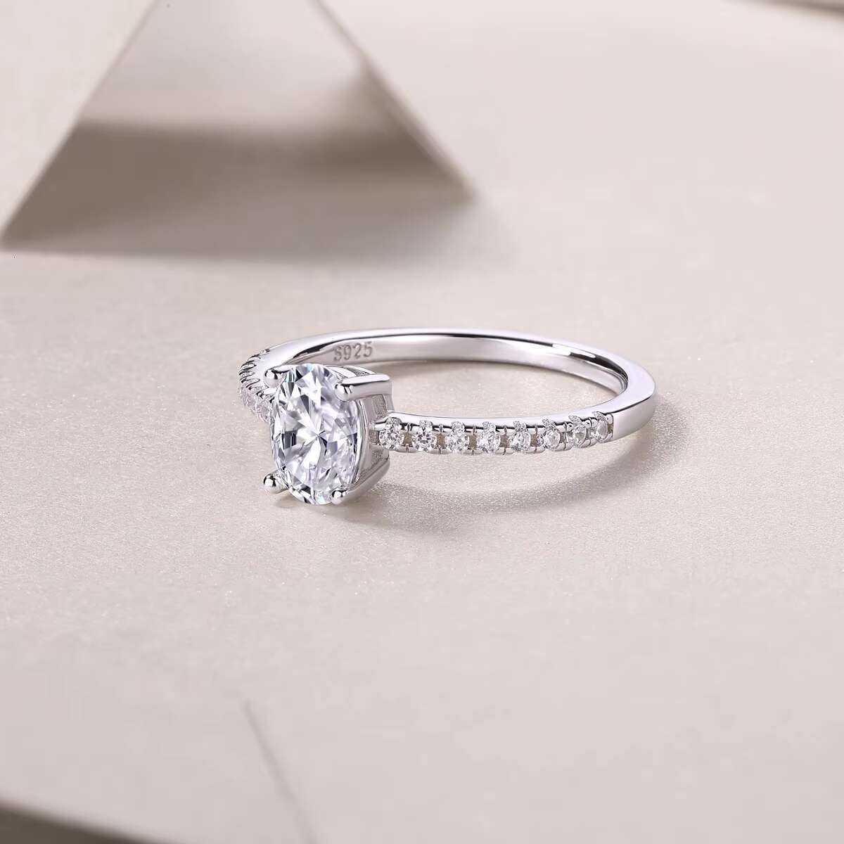 13110 Luxury Fine Jewelry 925 Sterling Silver Zircon Engagement Large Moissanite Diamond Rings for Girls
