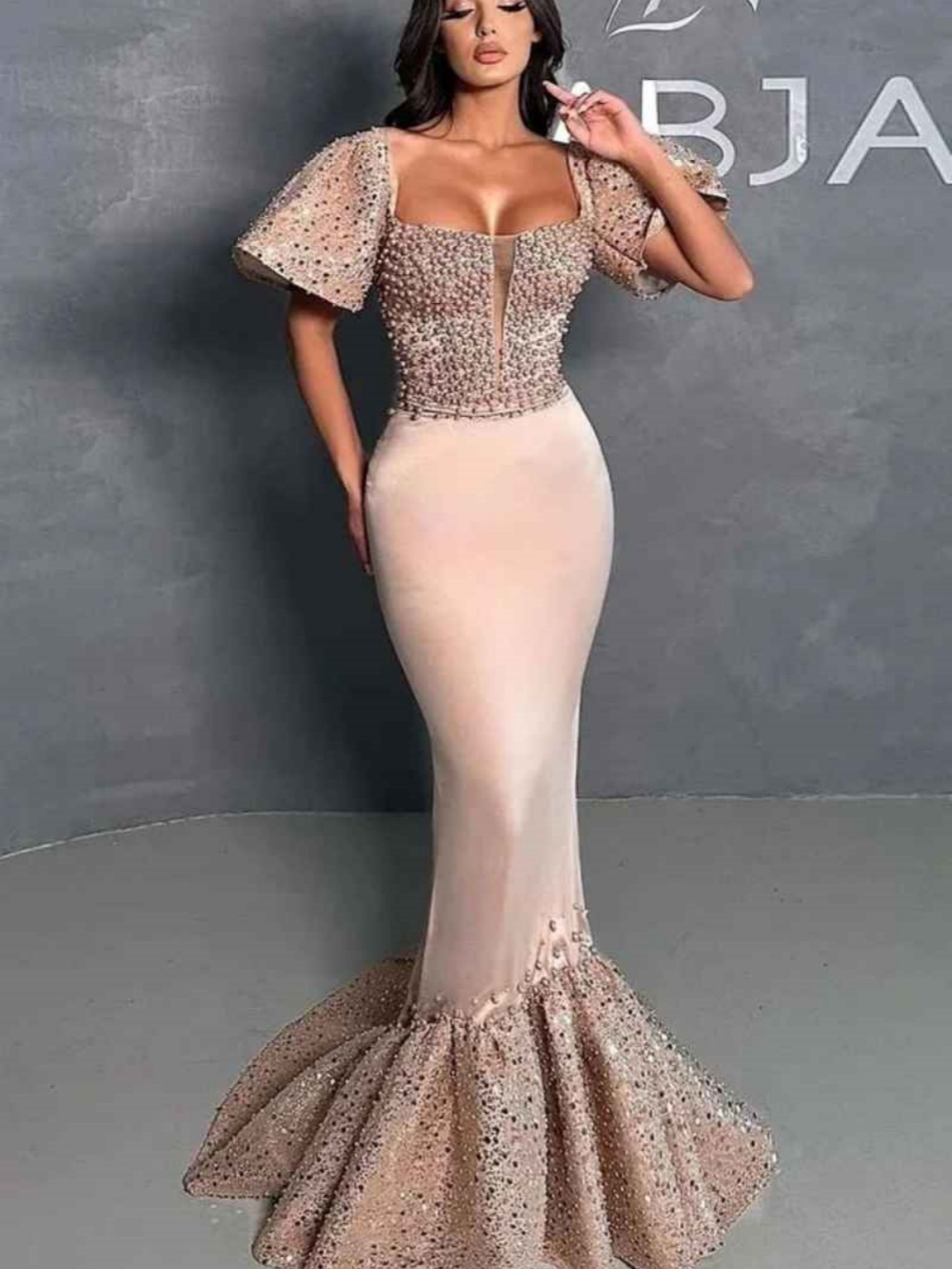 Gorgeous Pearls Mermaid Evening Dress Square Neck Short Sleeve Prom Gowns Sheath Beaded Floor Length Formal Dresses Customized