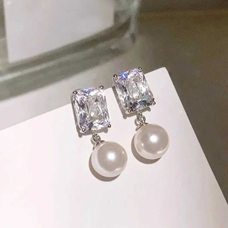 Huitan Luxury Train Cubic Zirconia Imitation Pearl Dangle Earrings for Women Temperament Bride Wedding Accessories La Jewelry XJ250623