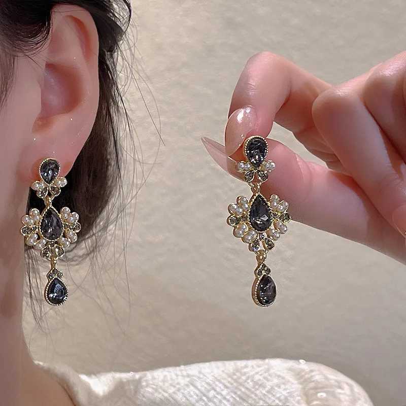 French Retro Emperament Drop AAA Pearl Earrings For Women Luxury Palace Style Earrings Light Luxury Accessories 2023 XJ250623