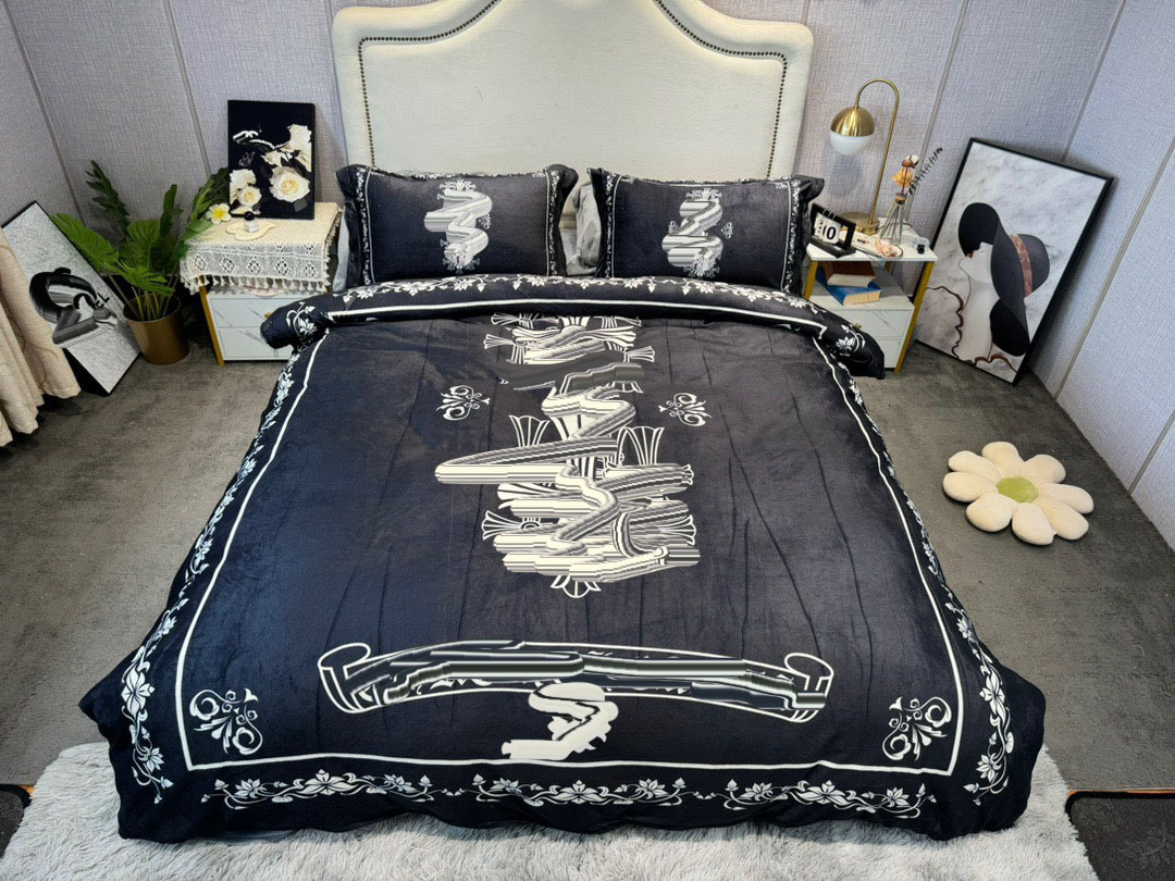 Comfortable Four-Piece Lightweight Milk Fabric Bedroom Linen Ensemble Ideal for Cooler Seasons