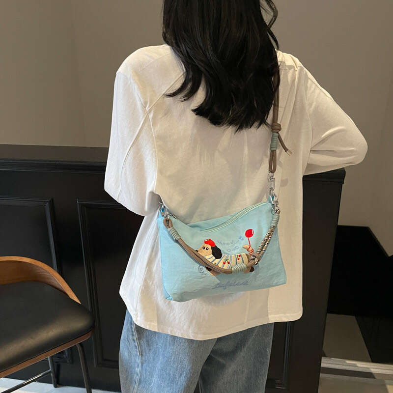 2025 Summer New Fashionable Niche Design Small Square Trendy Simple Women's Unique Shoulder Crossbody Bag