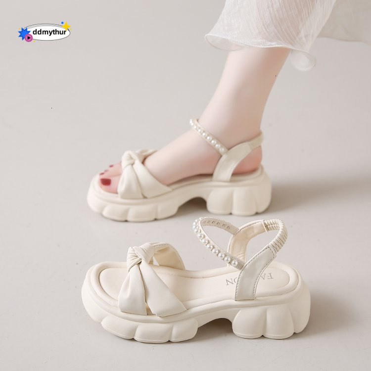 Women's 2024 Summer New Thick Sole Fairy Style Pearl Fashion Open Toe Sandals ddmythur
