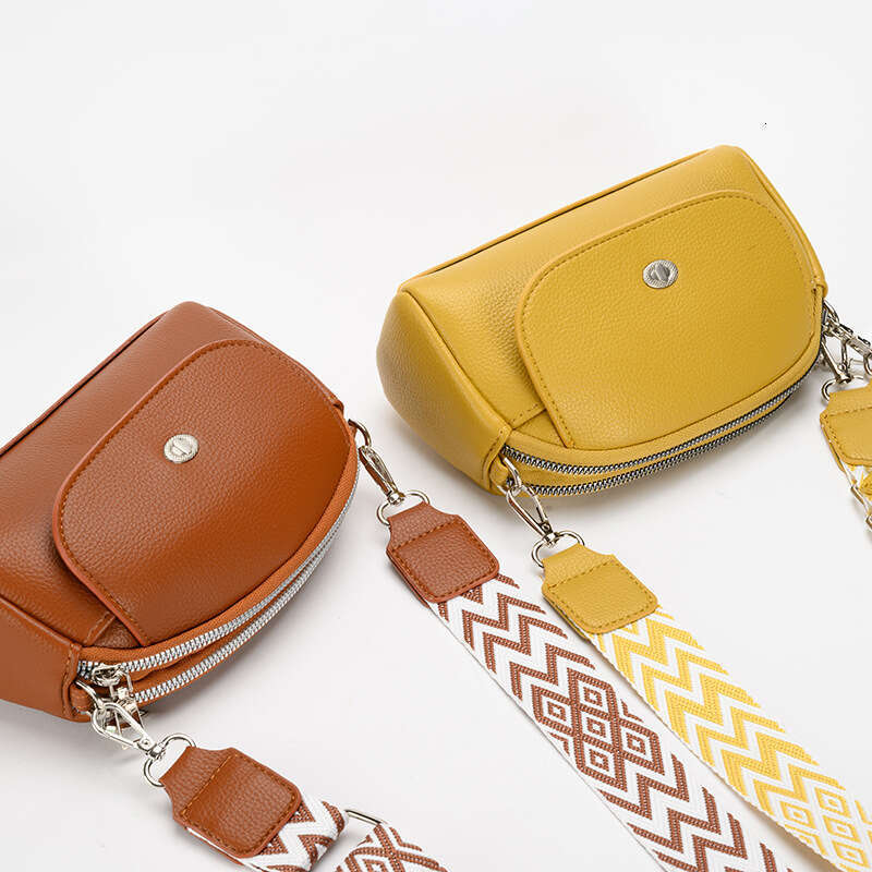 2024 New Korean Style Commuter Single Shoulder Crossbody Dumpling INS Niche High-end Wide Strap Women's Phone Bag