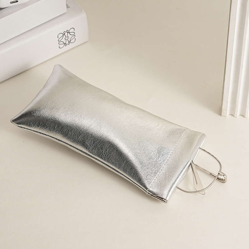 Light Luxury Super Cool Small Silver Wallet Simple High-end Waterproof Coin Makeup Portable Lipstick Storage Bag