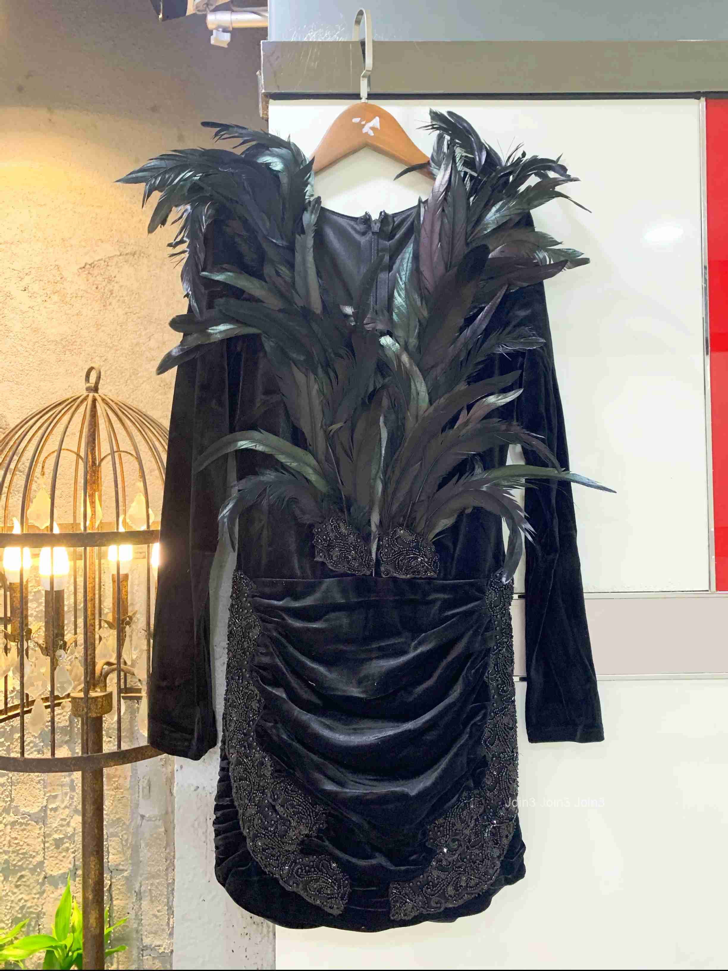 2025 Summer New Fashion Elegant V-neck Long Sleeve Feather Sexy Wrap Hip Solid Color Women Evening Dress Ceremony Party Clothing