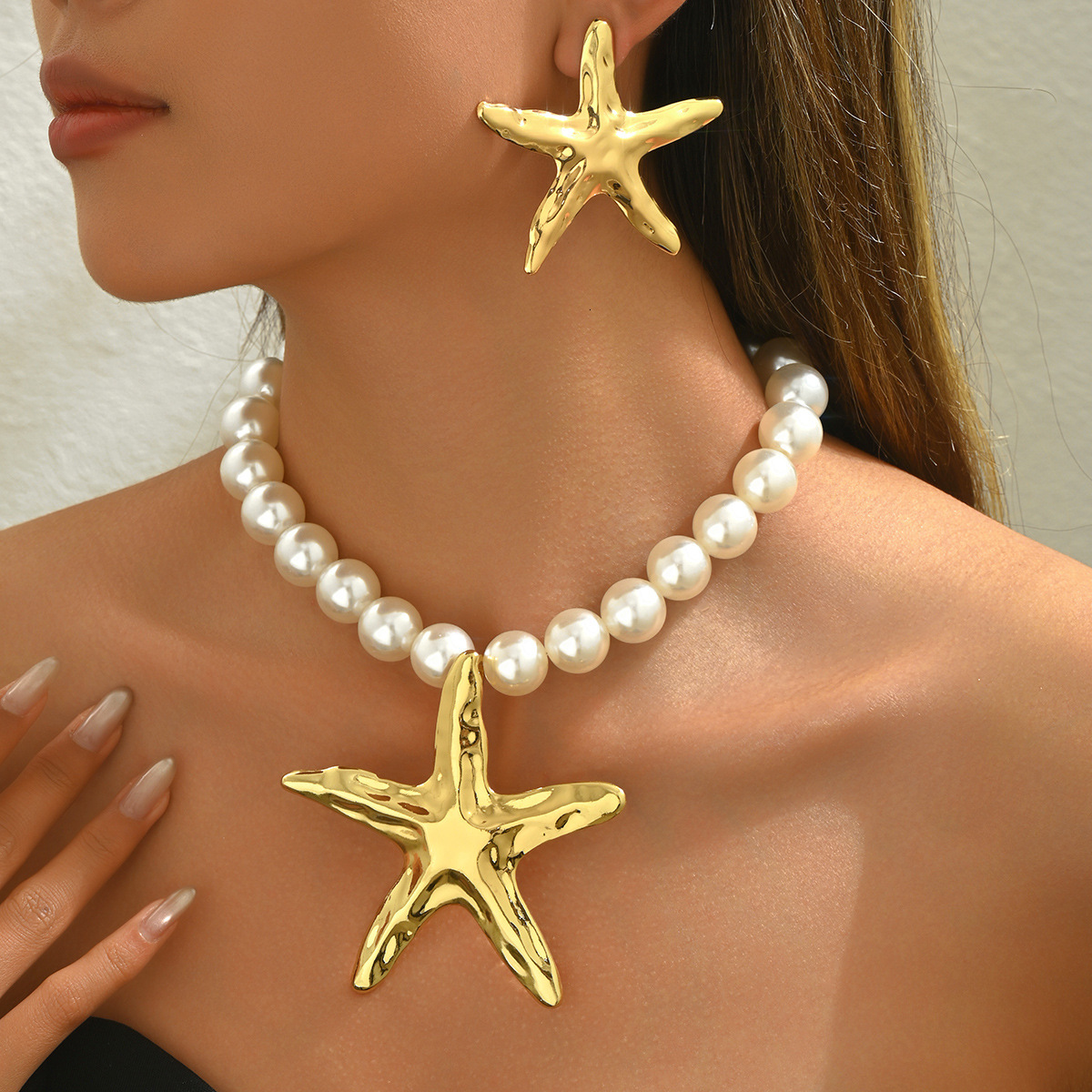 New Women's and Necklace Set, Unique Starfish Pearl Design, Long Clavicle Chain, Earrings