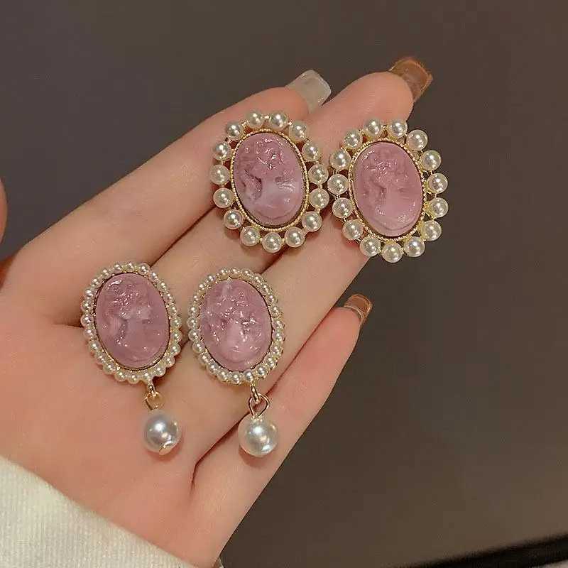 French Vintage Pearl Earrings for Women Personalized Elegant Romantic Portrait Earrings Ladies Girls Travel Wedding Jewelry XJ250623