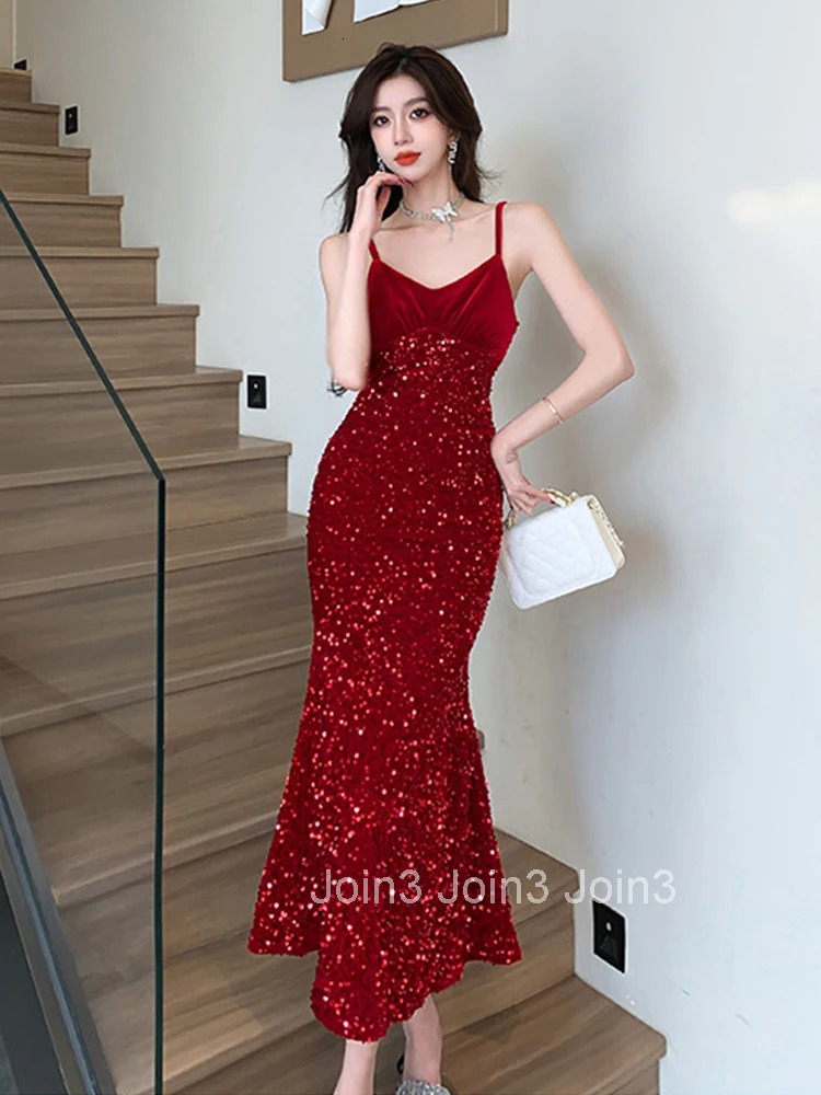 Luxury Elegant Party Dresses for Women Red Black Sparkling Glitter Velvet Strap Backless Bodycon Fishtail Robe Host Prom Vestido
