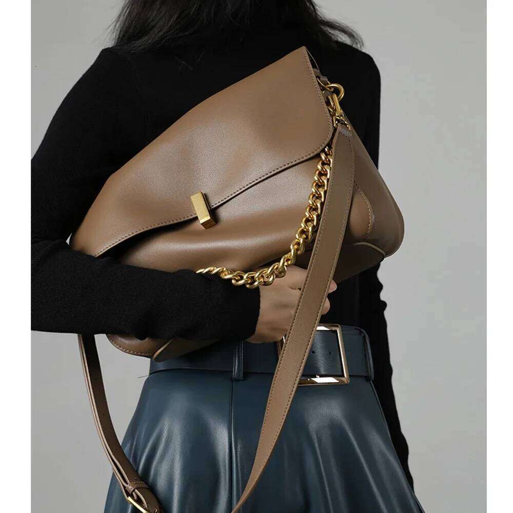 2025 Women's Split Cowhide Large Crossbody Bag Stylish Chain Strap Shoulder Purse Spacious Work Tote For Daily Commute