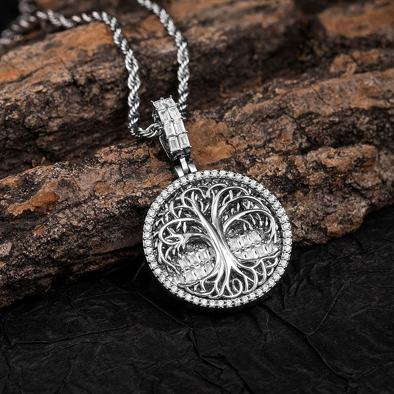 Luxury Moissanite Hip Hop Punk Trendy Diamond Inlaid Niche Luxury Personalized Men's Statement Pendant Necklace Pass the diamond tester