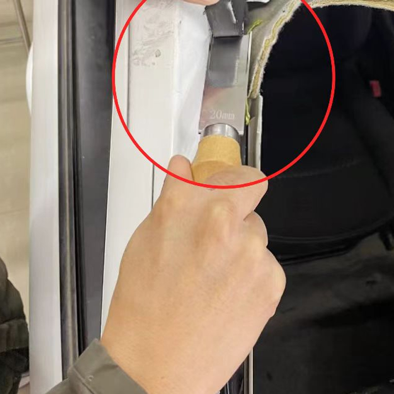 Automotive glass adhesive special scraper, adhesive removal scraper, structural adhesive scraper, U-shaped blade, not easy to damage car paint scraper