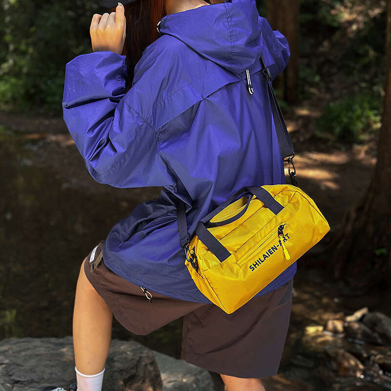 Lightweight Outdoor Crossbody for Women, Trendy Brand, Unique Shoulder Bag, Versatile Commuter Handbag, Multifunctional Phone Bag