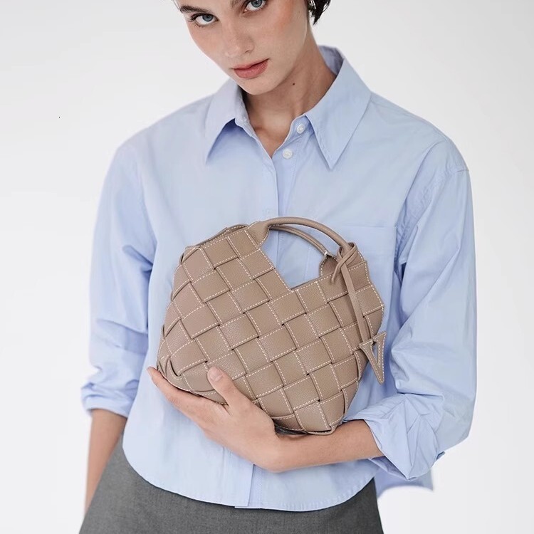 DHAL VERAFIED Woven Light Luxury designer bags Niche Design Melad Leather Handbag Single Shoulder Crossbody Chain Women's Bag