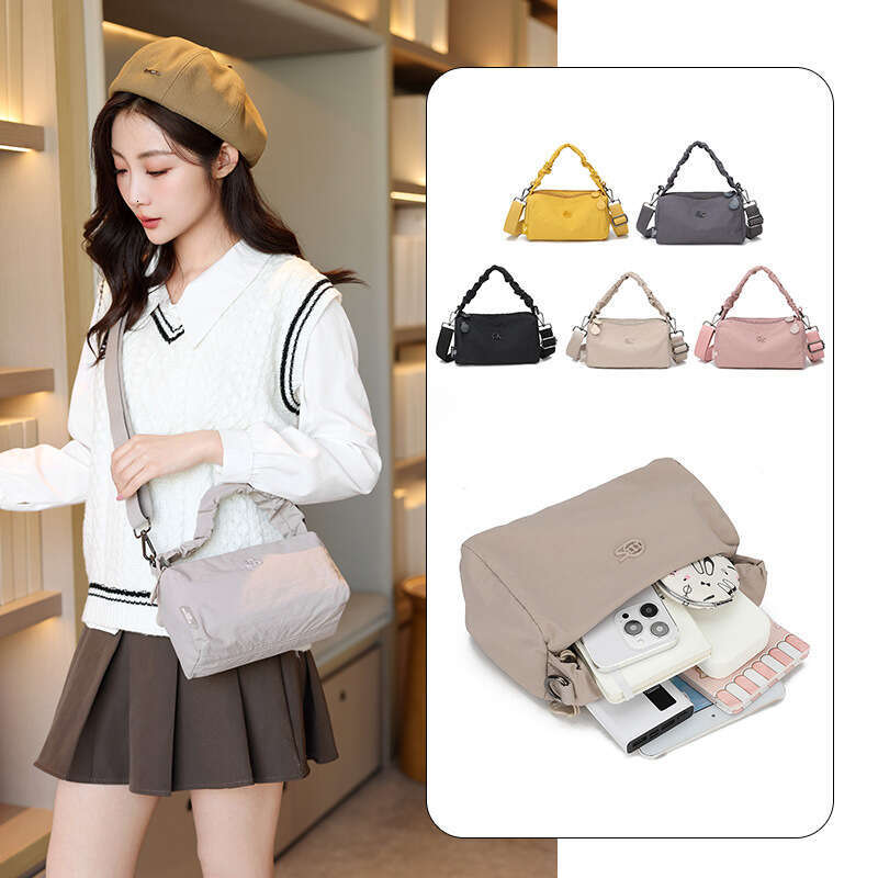 Casual Versatile Small Square for Women 2025 New Korean Style Nylon Fashionable Large Capacity Handheld Crossbody Shoulder Bag