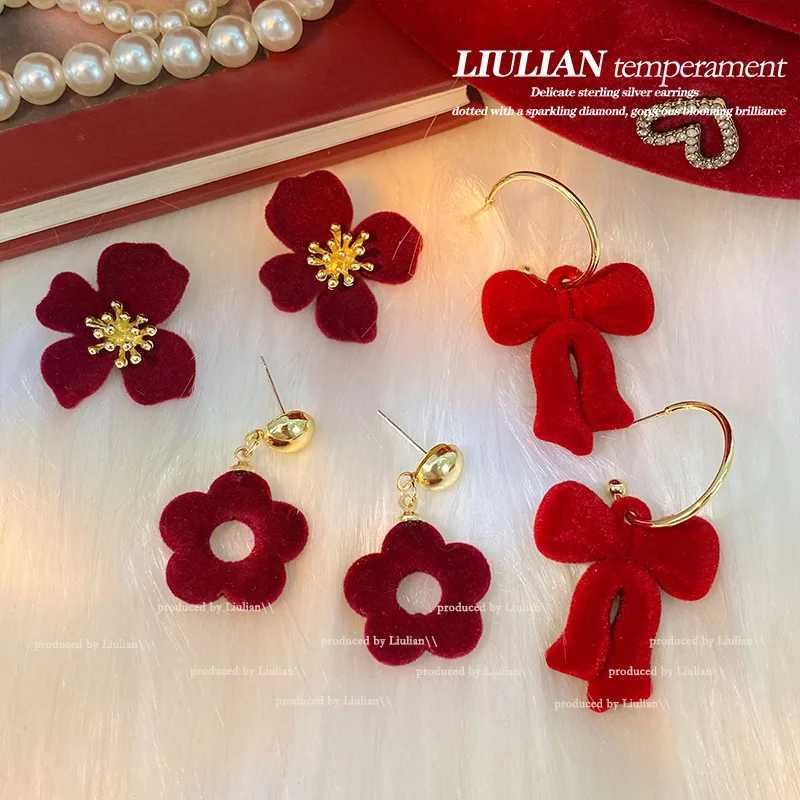 KADRUFI Vintage Red New Christmas Flocking Earrings for Women Bow-knot C-She Pearl Rhinestone Drop Earring Jewelry Party GiftXJ250623