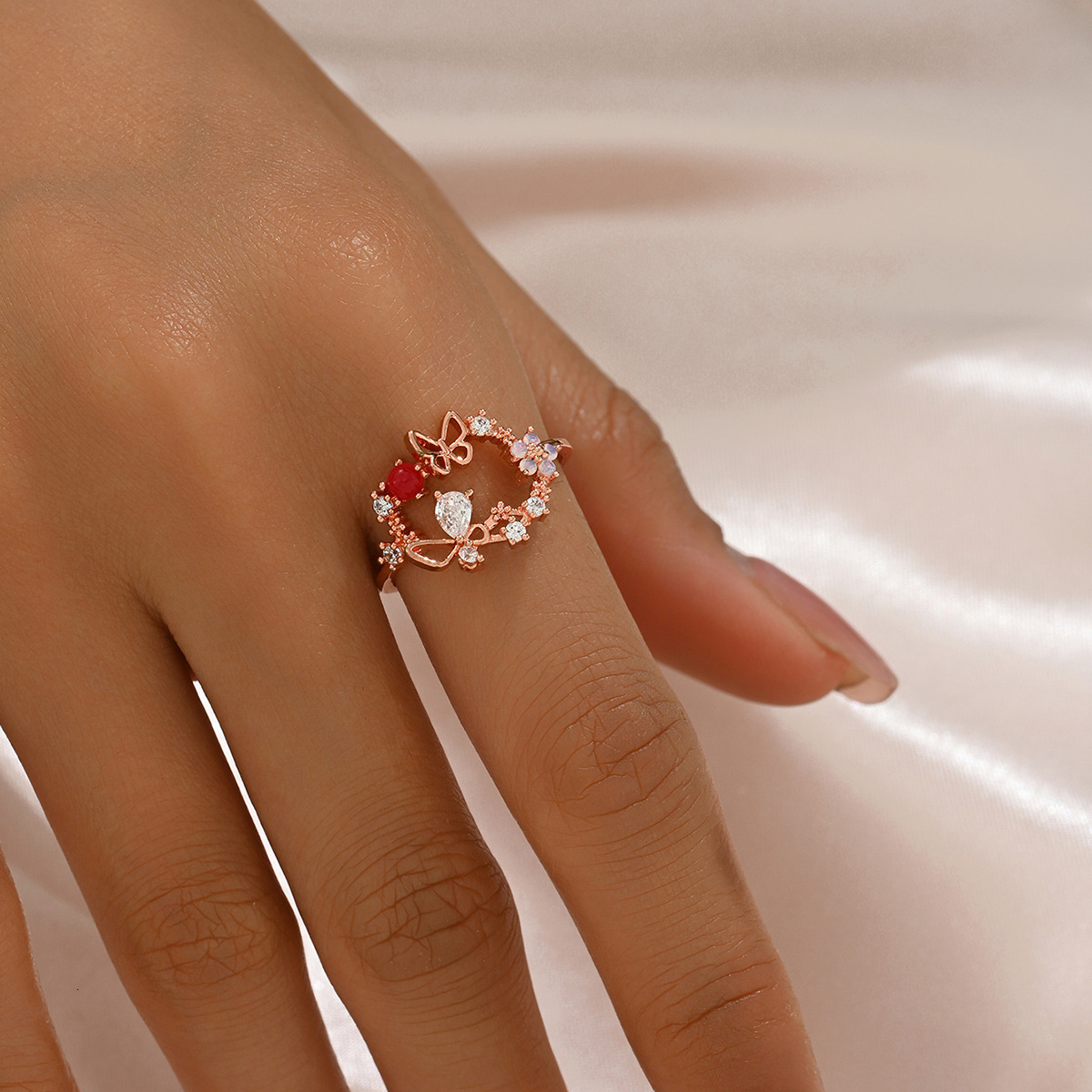 Minimalist Fresh Sweet Women's Simple Band With Bowknot, Unique Zircon Inlaid Design Open Ring