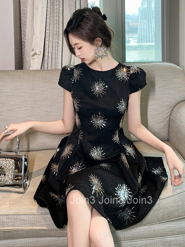 Women Clothes Black Silvery Sequin Short Sleeve Slim A-Line Mini Short Dress Elegant Luxury Fashion Party Prom Vestidos Casual N