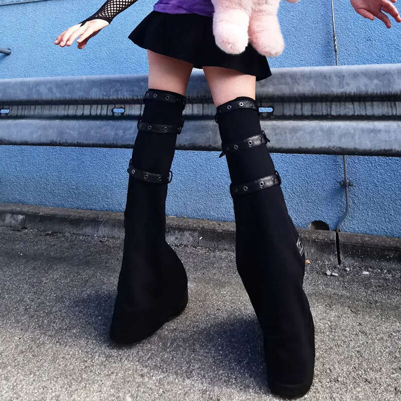 Dark Punk Style Sweet Cool Hot Girl Eyelet Metal Buckle Decorated Flared Knit Leg Warmers B5