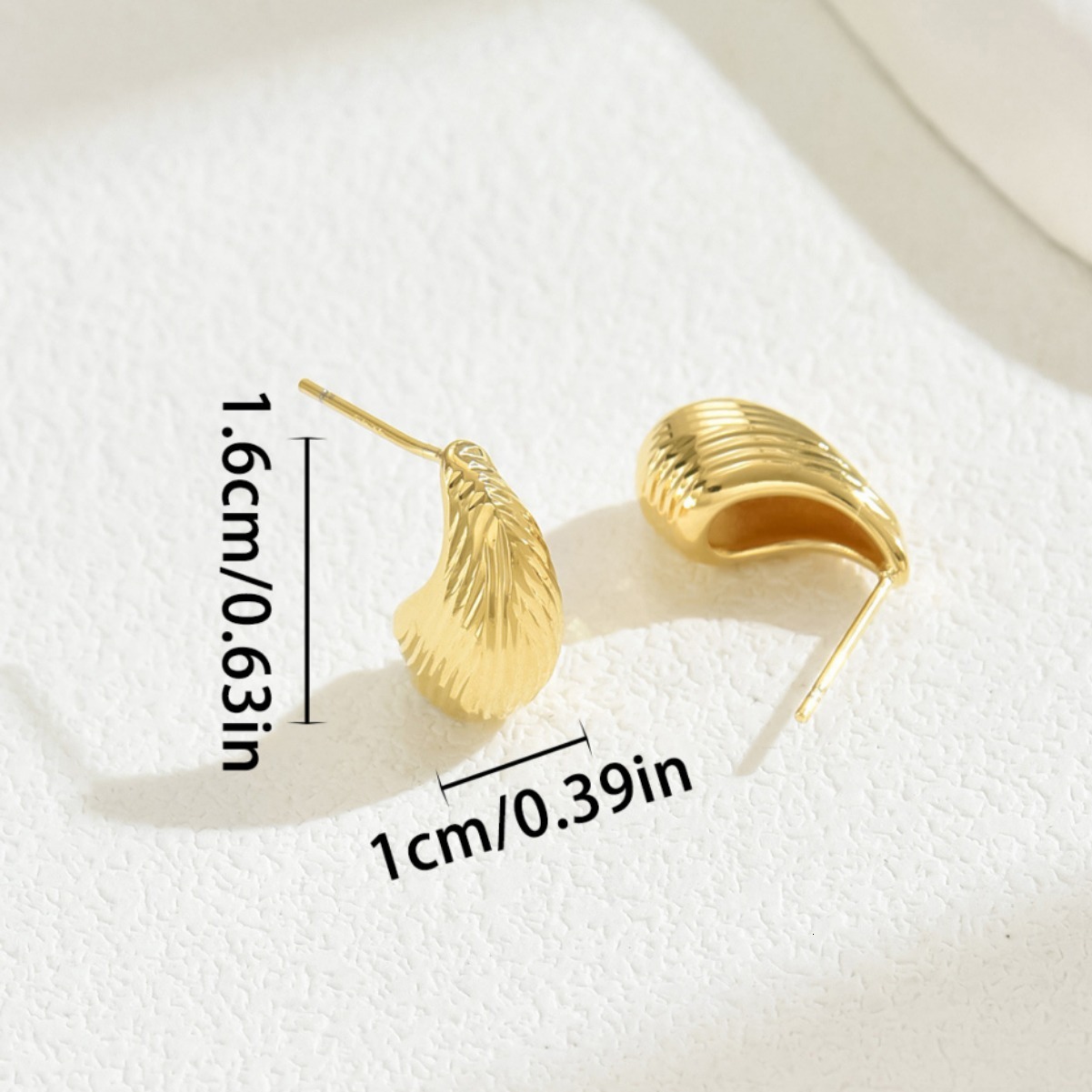 Minimalist Pleated Women's Forest Style Japanese And Korean Light Water Drop Shape Design Stud Earrings High-End Sense Ear Jewelry