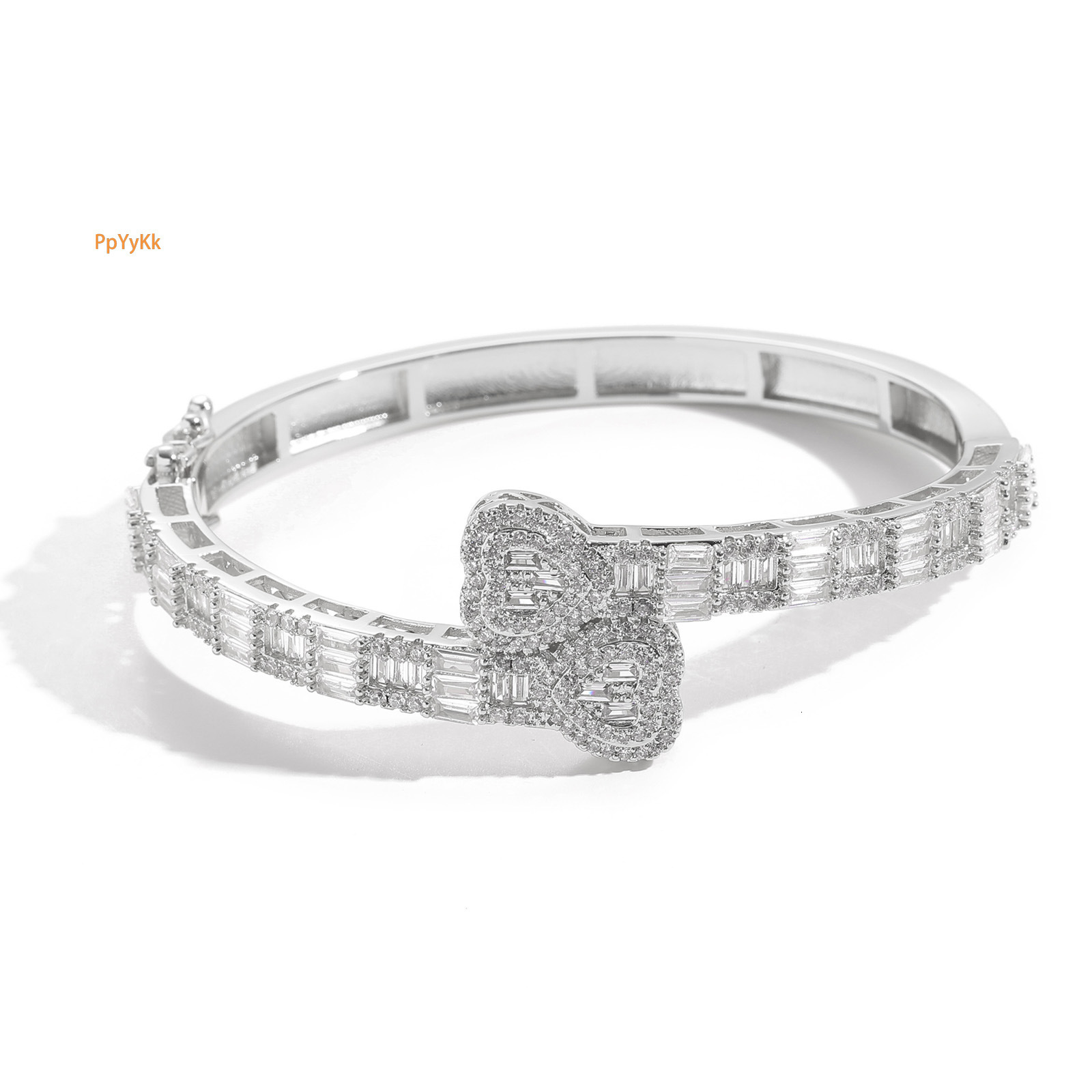 Luxury Designer Brand Hip Hop Heart Men's Moissanite Diamond Inlaid Spring Free Clasp Fashion Personalized Statement Bracelet Jewelry Pass the di