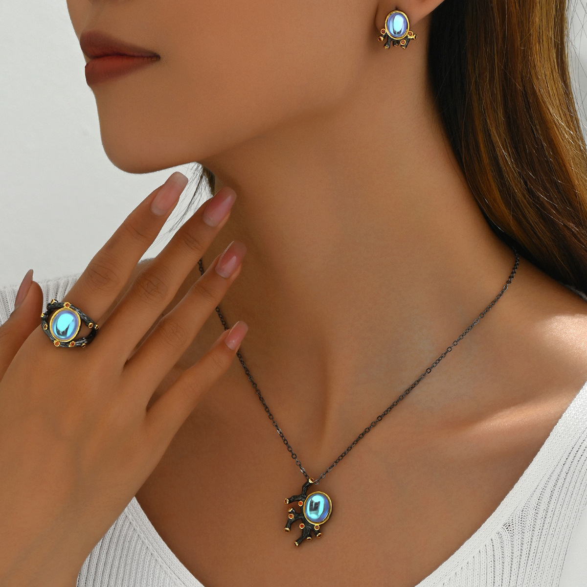 Style Women's Necklace And Ring Jewelry Set Inlaid Moonlight Design Sense Earrings