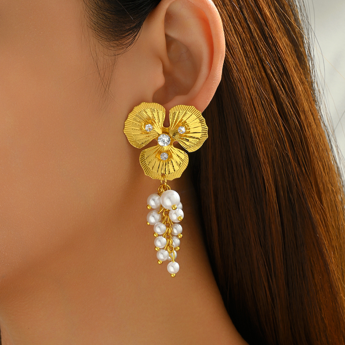 Temu Style Women's Personality Floral Inlaid Pearl Design Stud Earrings Ear Jewelry
