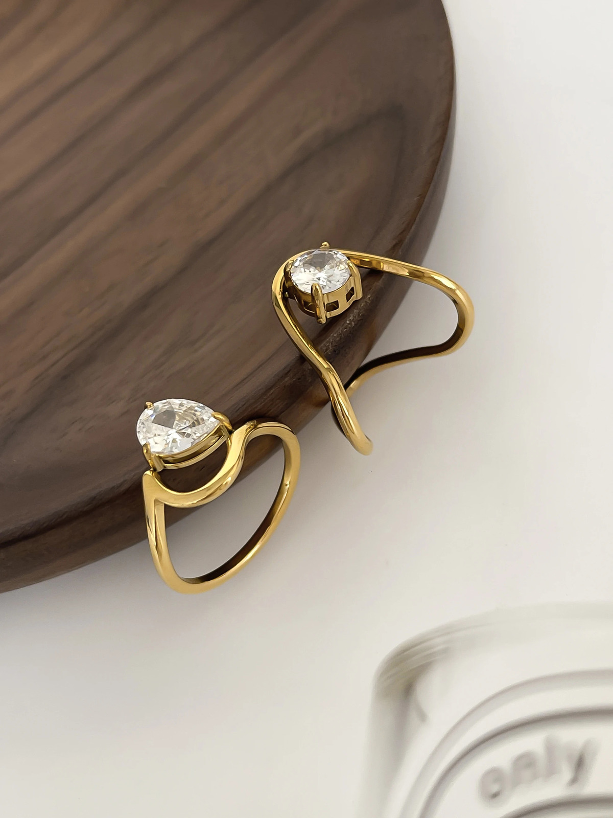 Perisbox 2 Unique ns Water Drop Circular Zircon Rings Stainless Steel Gold Plated Finger Jewelry Trendy Women Accessories 250617