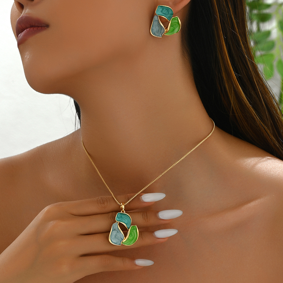 Fashion Style Women's Petal Earrings Oil Drip Hlow Design Long Necklace Jewelry Set