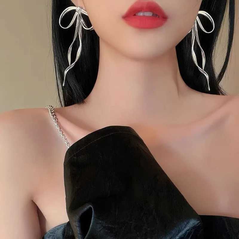 New Korean Simple Silver Color Metal Line Bow Earrings 2024 Fashion Elegant Big Long Bowknot Drop Earrings Female Jewelry XJ250623