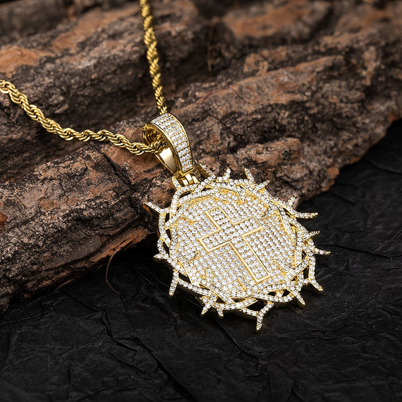 Moissanite Jewelry Hip Hop Cross Pendant Men's Niche Punk Stylish Diamond Inlaid Trendy Necklace Druzy jewelry