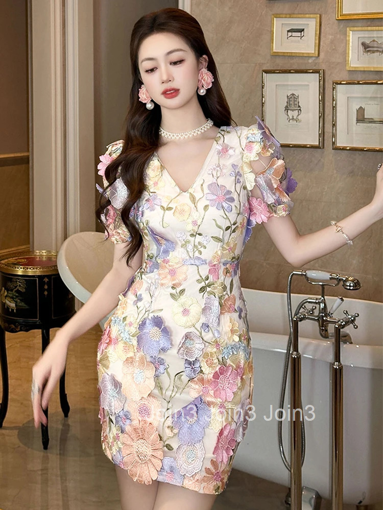 Summer Fashion Embroidered Flower Short Evening Dress Women Clothes Sweet Sexy V-Neck Slim Vacation Party Prom Vestidos Fiesta