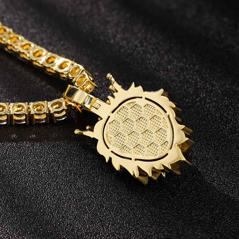 Luxury Moissanite Jewelry Hip Hop Lion Head Pendant Lion King Crown Fashion Diamond Inlaid Trendy Necklace