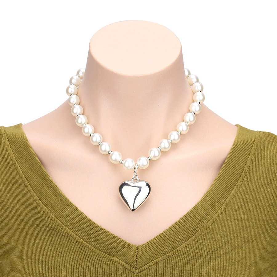 Chic Punk Style Collared Necklace Featuring Oversized Geometrical Pearls
