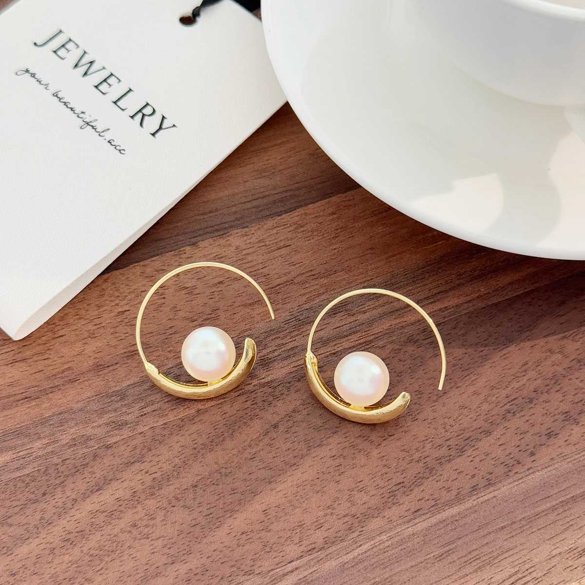French Earrings With Simple Circular Artificial Pearl Earrings Niche High-End Style Versatile Earrings XJ250623