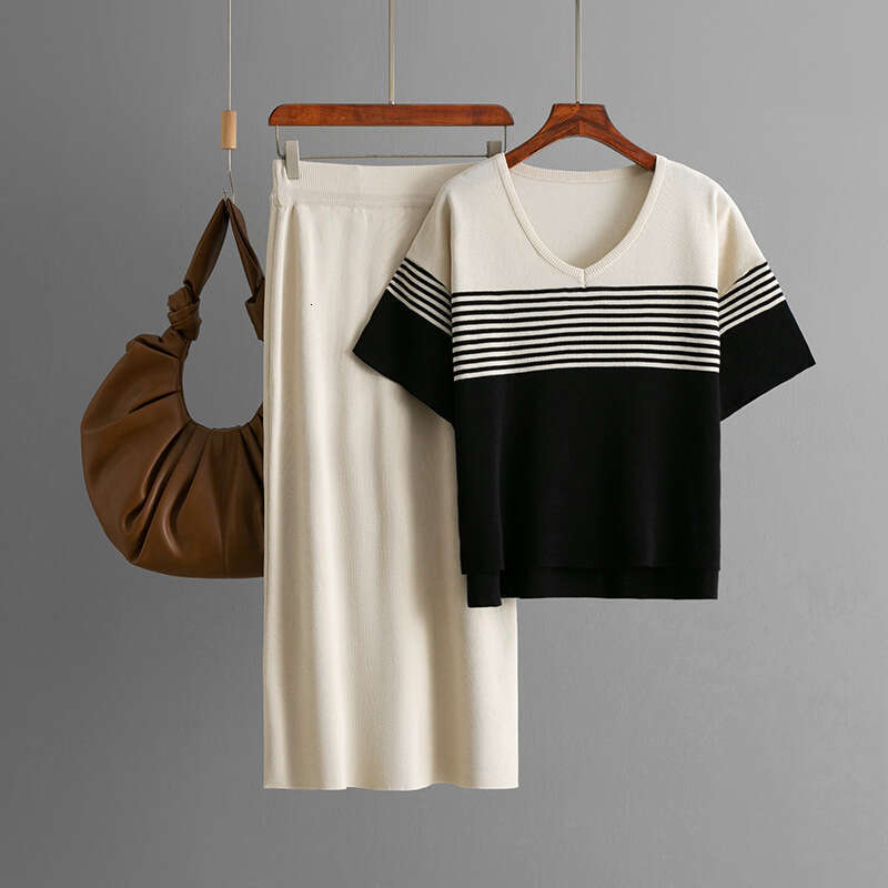 2025 Summer New Fashion Striped Short Sleeve V-neck T-shirt + Casual Skirt Two-piece Set