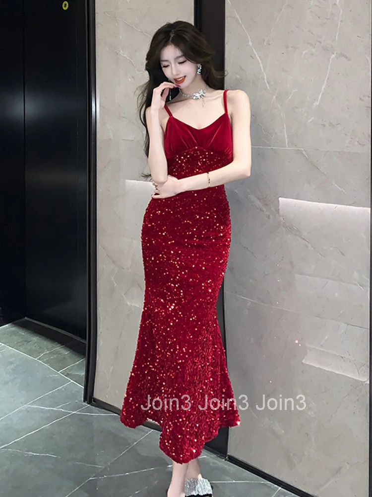 Luxury Elegant Party Dresses for Women Red Black Sparkling Glitter Velvet Strap Backless Bodycon Fishtail Robe Host Prom Vestido