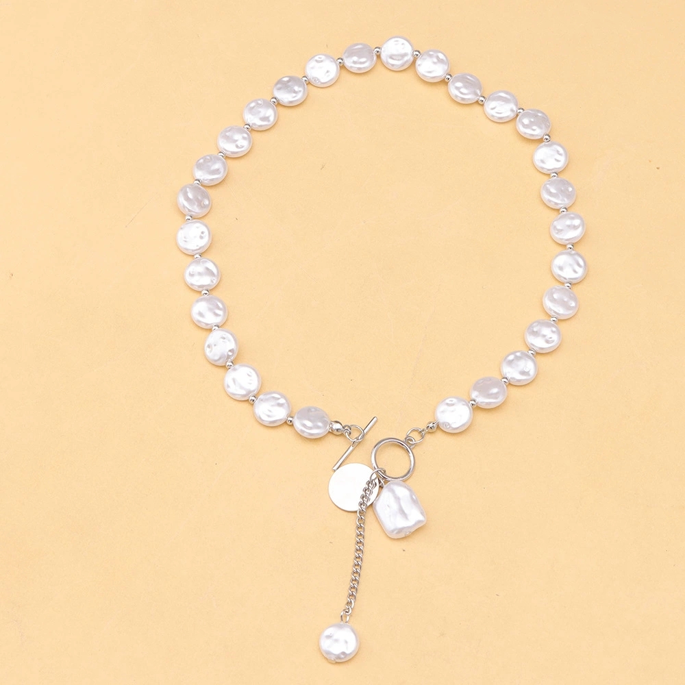 Sophisticated Ladies' Pearl Choker Set with Unique Design Features