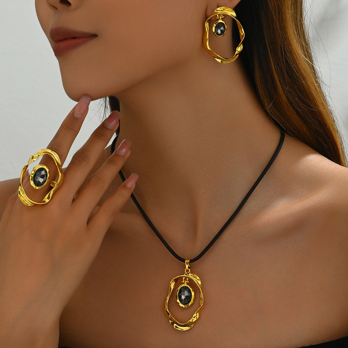 Fashion Women's Jewelry Set Irregular Necklace Earrings Inlaid Crystal Ring