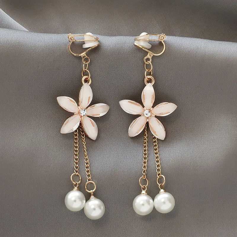 Fashion charm Creative pearl clip on Earrings Cute Handmade Earrings Womens ear clips Jewelry XJ250623