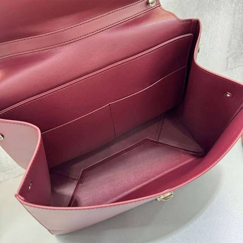 Flip High Quality Fashion Tote Bag French Shoulder Crossbody Large Capacity Handbag 2025 New Ladies Bury Purse
