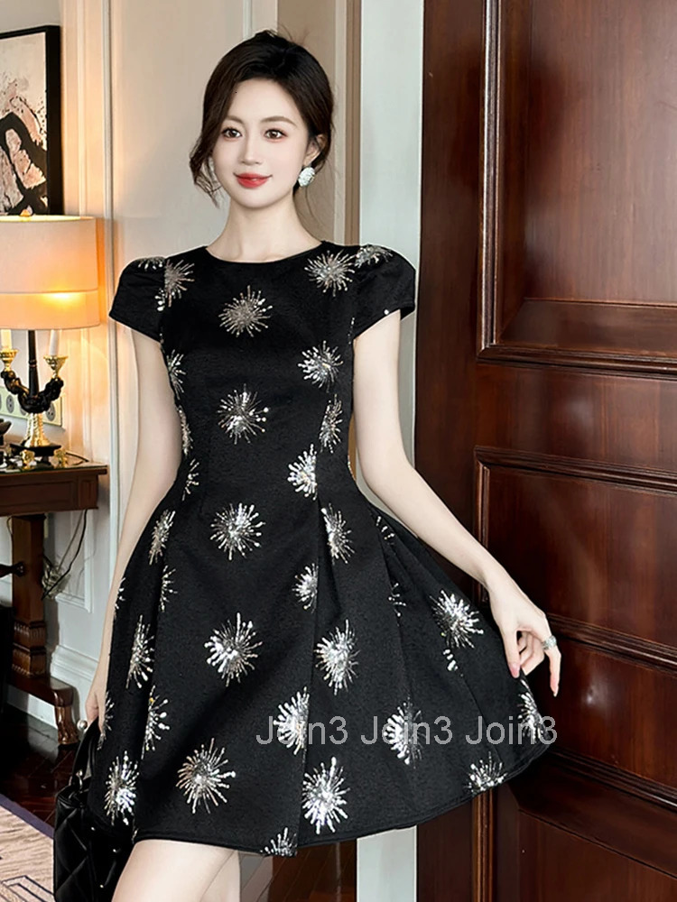 Women Clothes Black Silvery Sequin Short Sleeve Slim A-Line Mini Short Dress Elegant Luxury Fashion Party Prom Vestidos Casual N